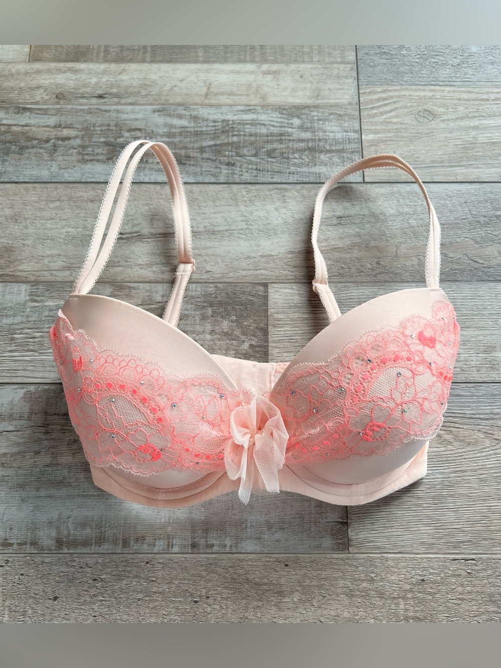Victoria’s Secret Women’s Dream Angels Multi Way Lined Demi Size 32DDD